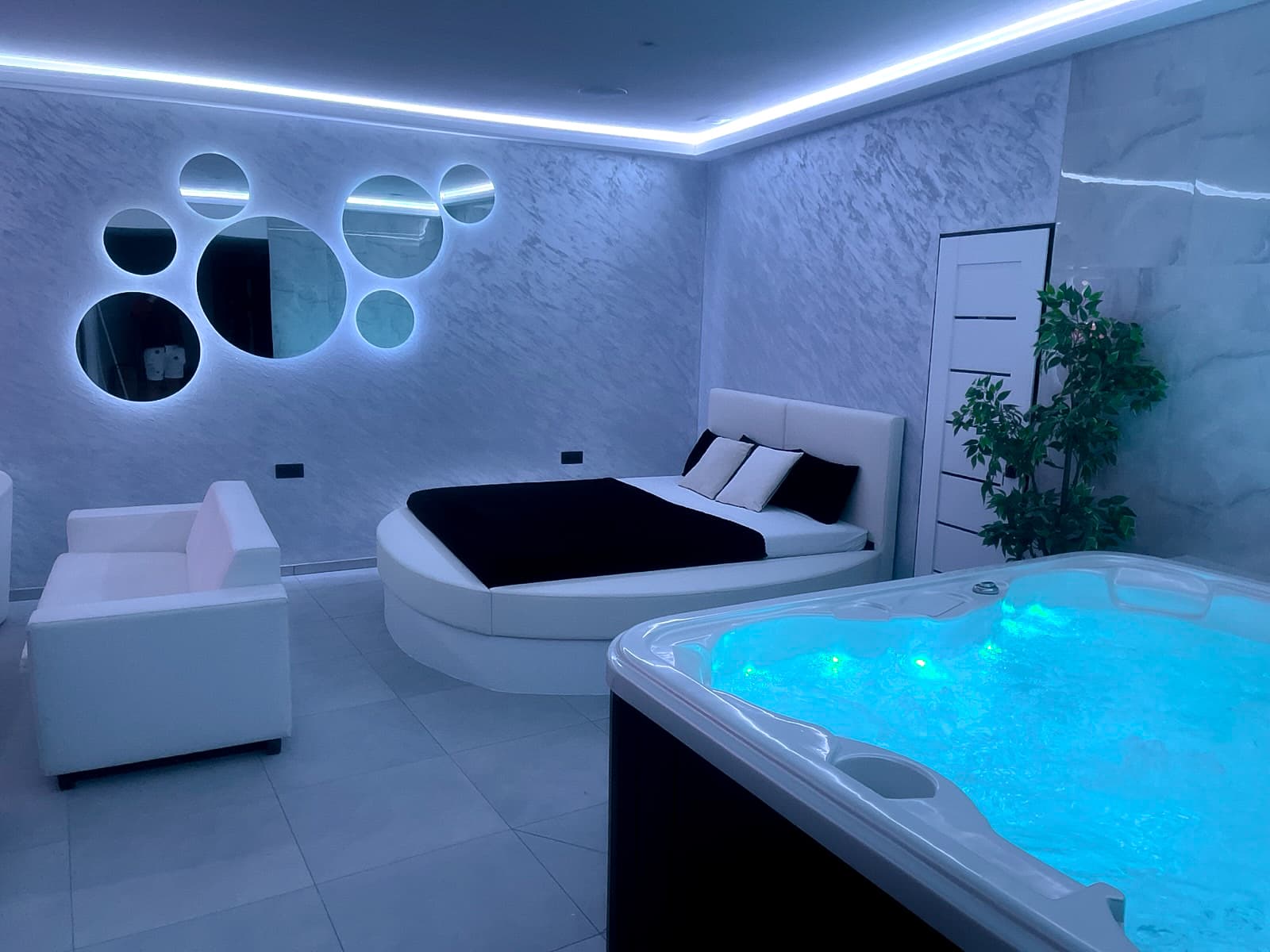 Obrázek privátního apartmánu s vířivkou a finskou saunou