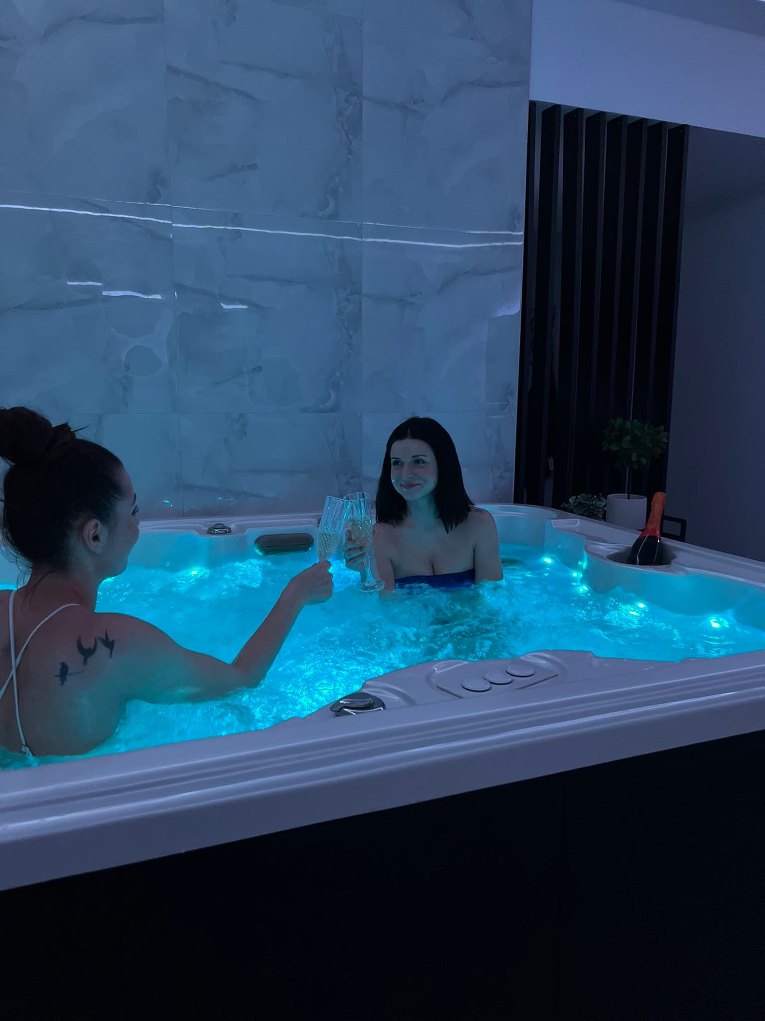 Privátní apartmán s vířivkou a finskou saunou